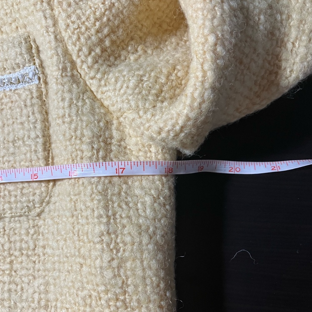 NWOT Wool tweed lady jacket light yellow - Picture 9 of 13